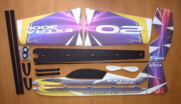Модель для 3D-пілотажу EXTRA 300L XL (фіолетова), Фото 3