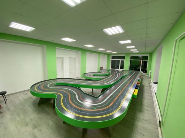 Трек для трасових автомоделей (6 доріжок, 33 метри), Фото 3